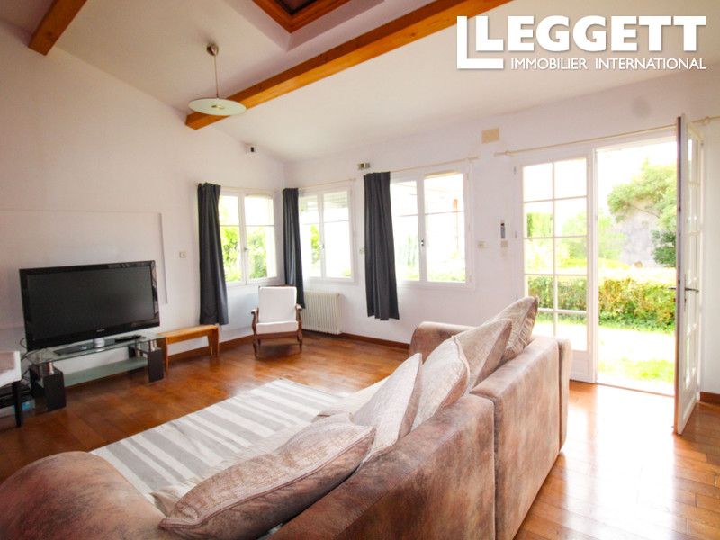 Property photo 3 of 10