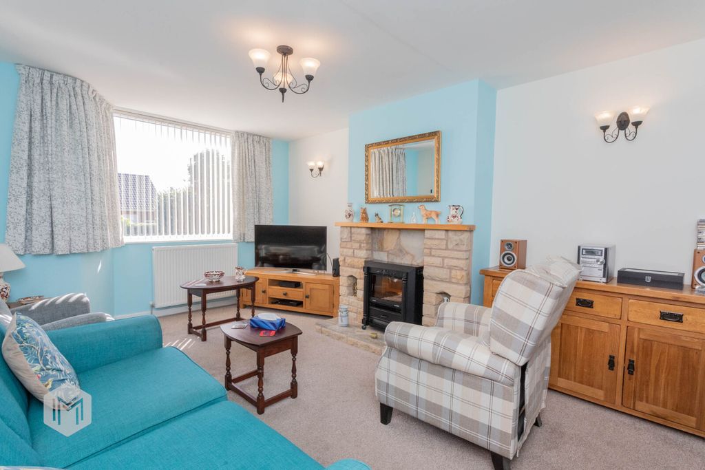 Property photo 2 of 22 Picture No. 16