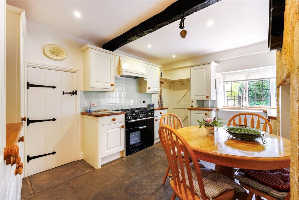 Property photo 3 of 24 Picture No. 54