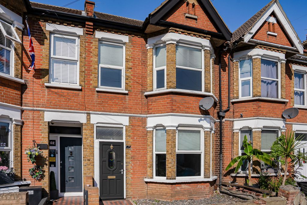 Property photo 1 of 17