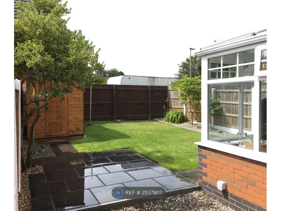 Property photo 2 of 14 Low Maintenance Rear Garden