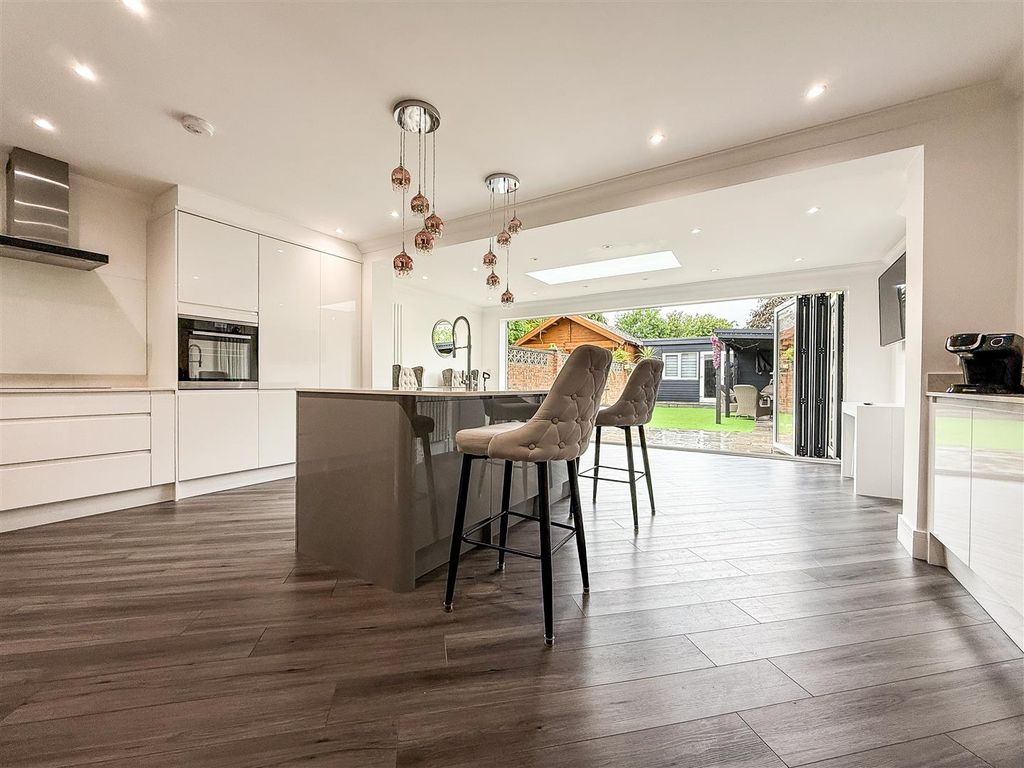 Property photo 2 of 26 Image00014.Jpeg