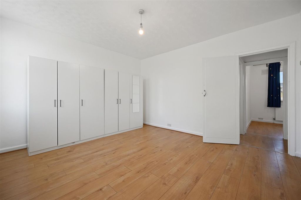 Property photo 3 of 7 Bcar - Western Avenue3.Jpg