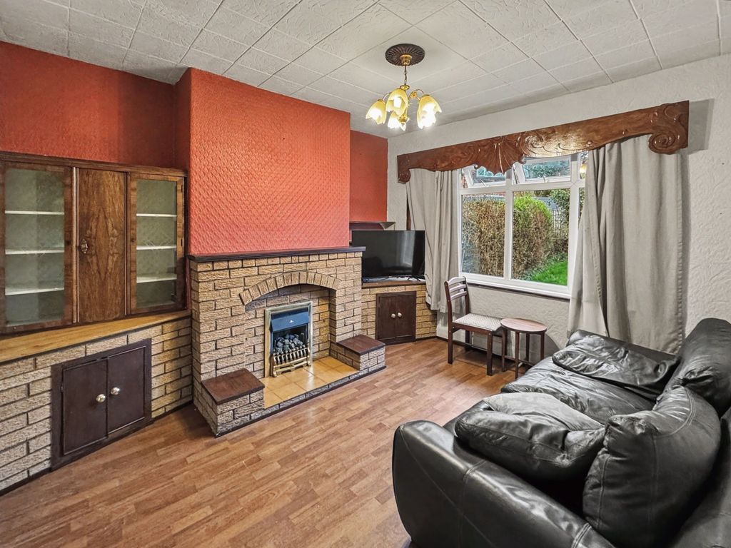 Property photo 3 of 16