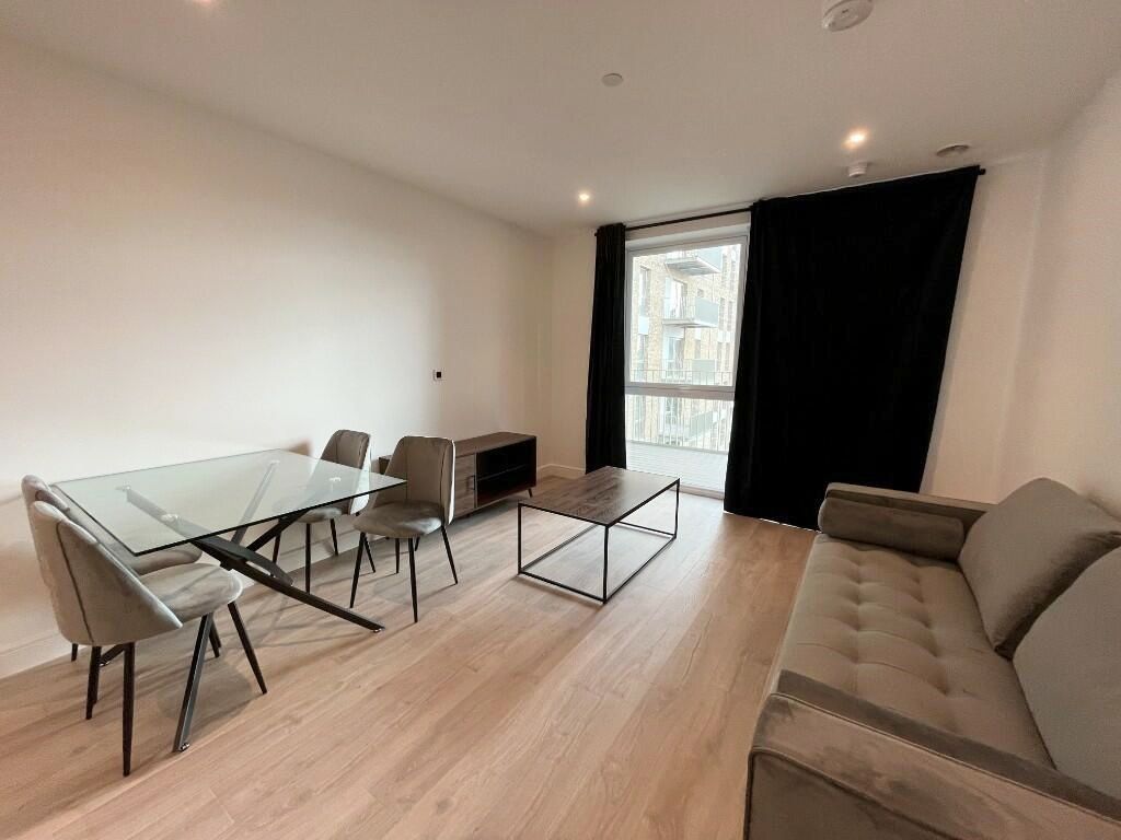 Property photo 1 of 8
