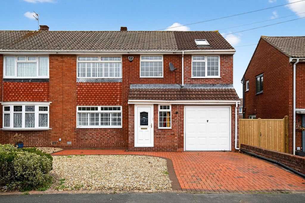 Property photo 1 of 20 Front View