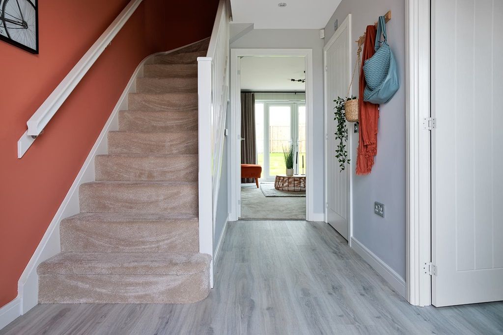 Property photo 3 of 12 Bright &amp; Welcoming Hallway