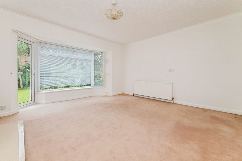 Property photo 3 of 16 Photo