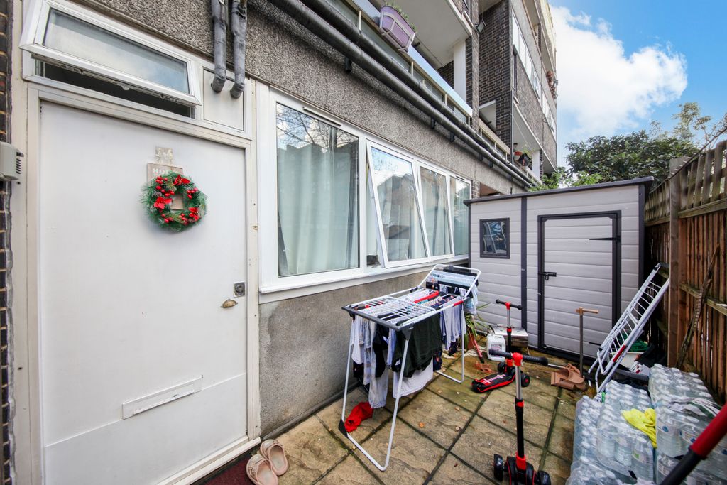 Property photo 2 of 8