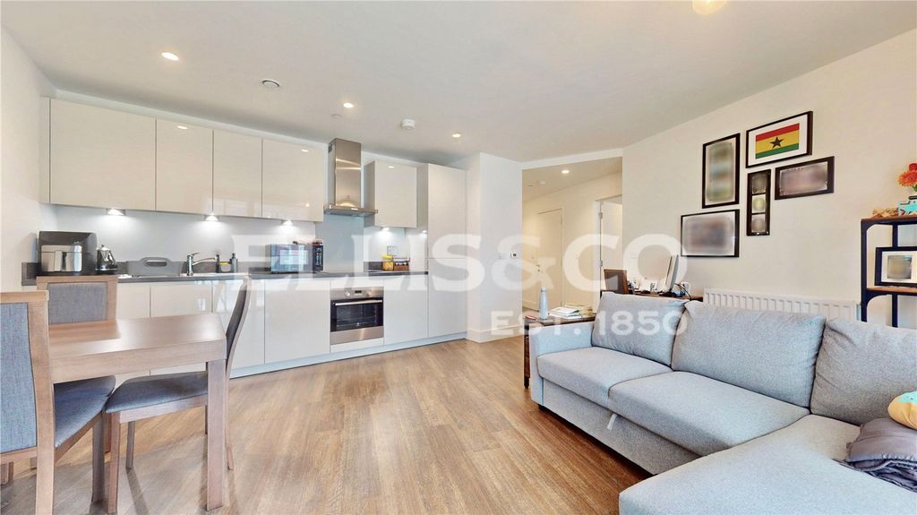 Property photo 2 of 8 Picture No. 09