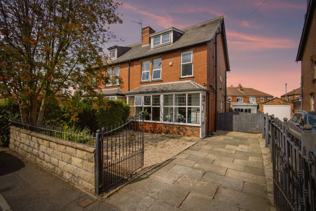 Property photo 1 of 17