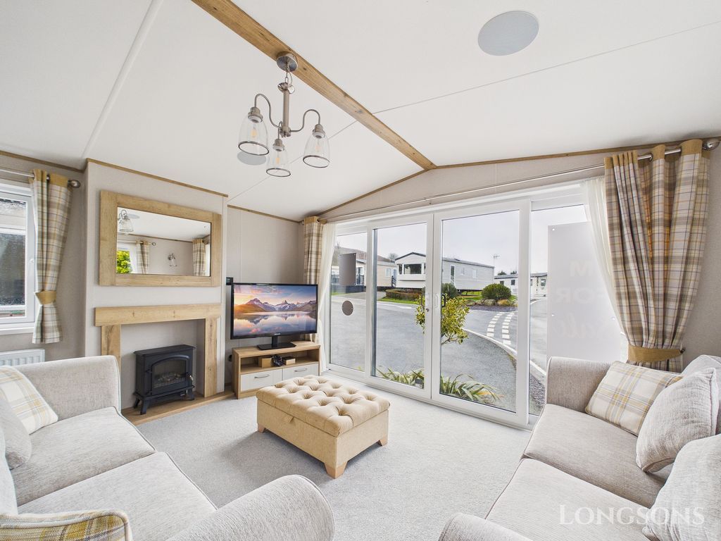 Property photo 2 of 20 Cam02173G0 Pr0346 Still018