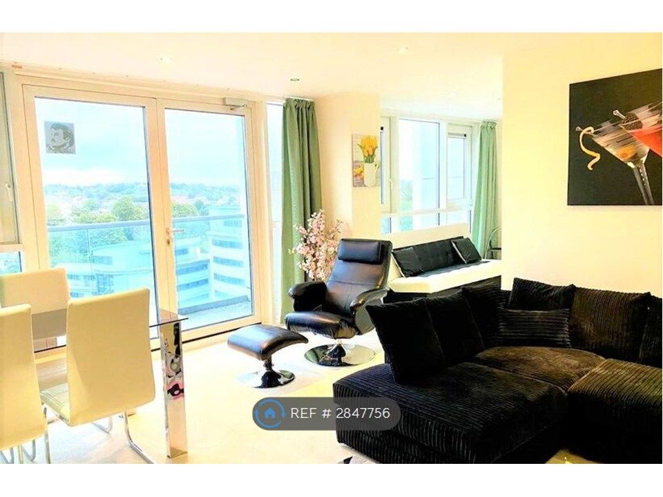 Property photo 2 of 12