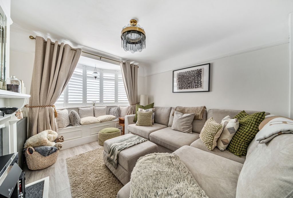 Property photo 1 of 14 1419435-6-69A0310...