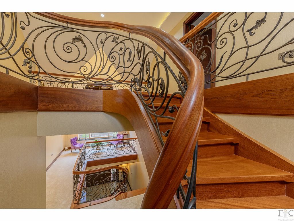 Additional image 20 of 8 bed detached house for sale8 Blackthorn Lane, Oadby LE2
