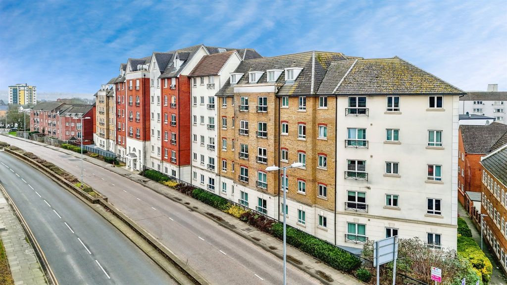 Property photo 2 of 13