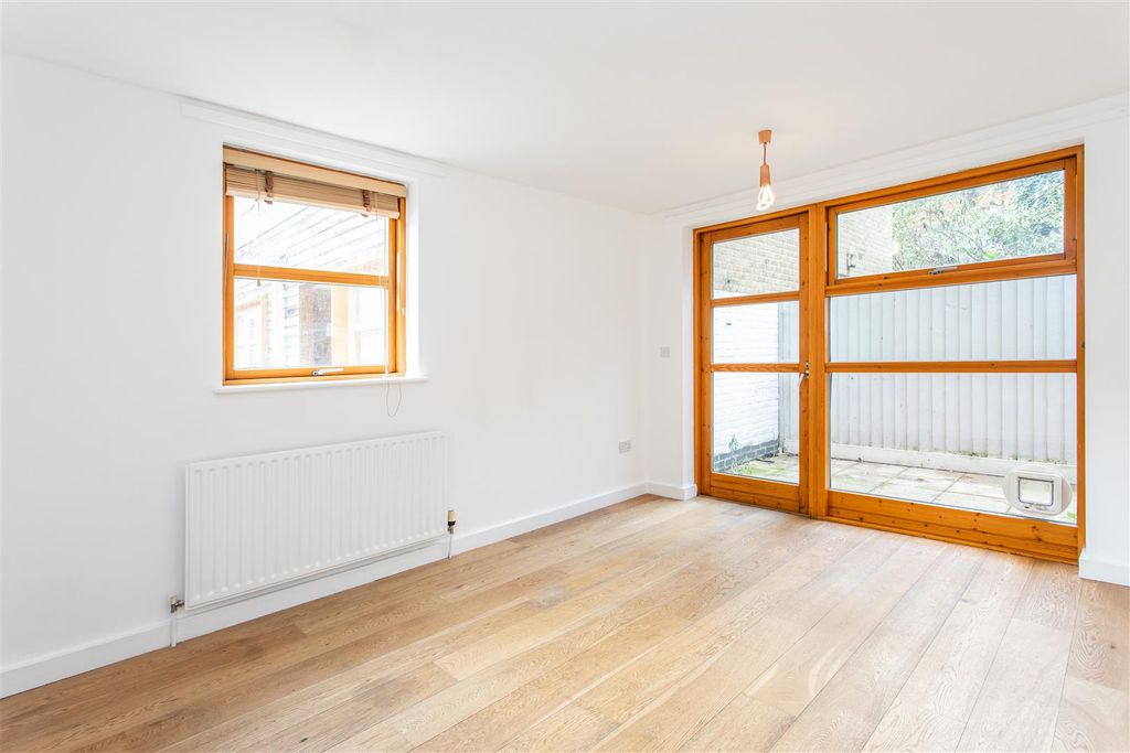 Property photo 2 of 15 Reception