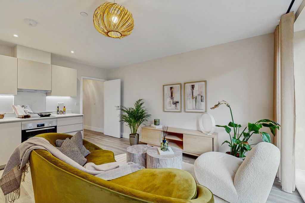 Property photo 1 of 14 Show Home