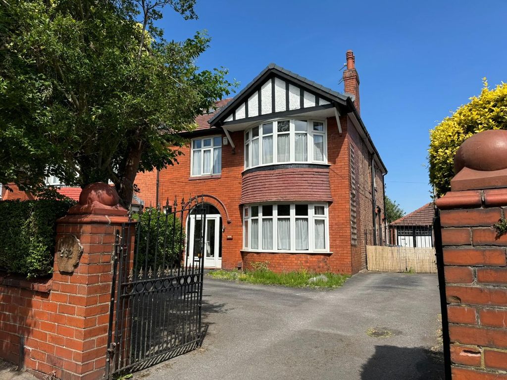 Property photo 1 of 30
