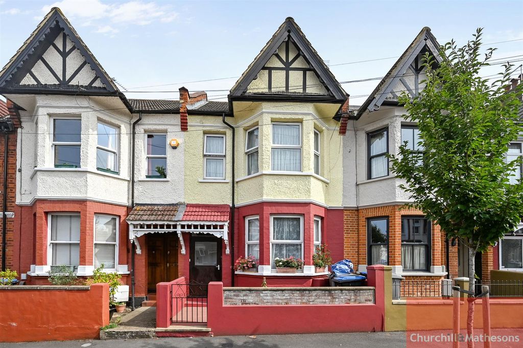 Property photo 1 of 12