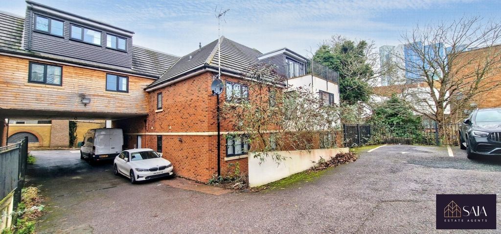 Property photo 1 of 13 Photo 2