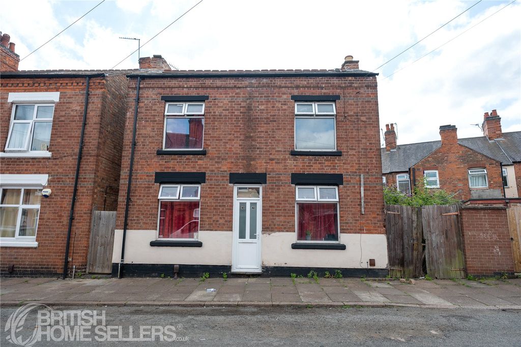 Property photo 1 of 10 Picture No. 12