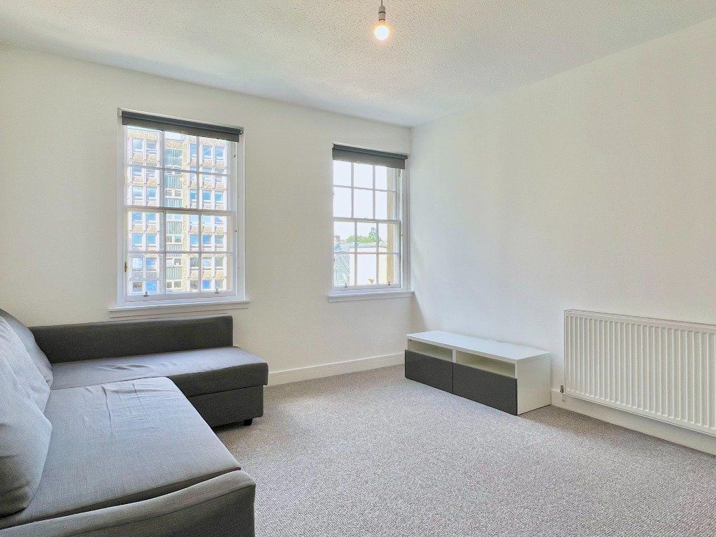 Property photo 2 of 12 Picture No. 03