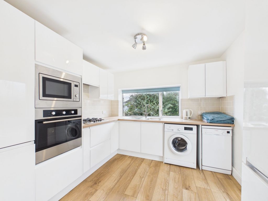 Property photo 3 of 24