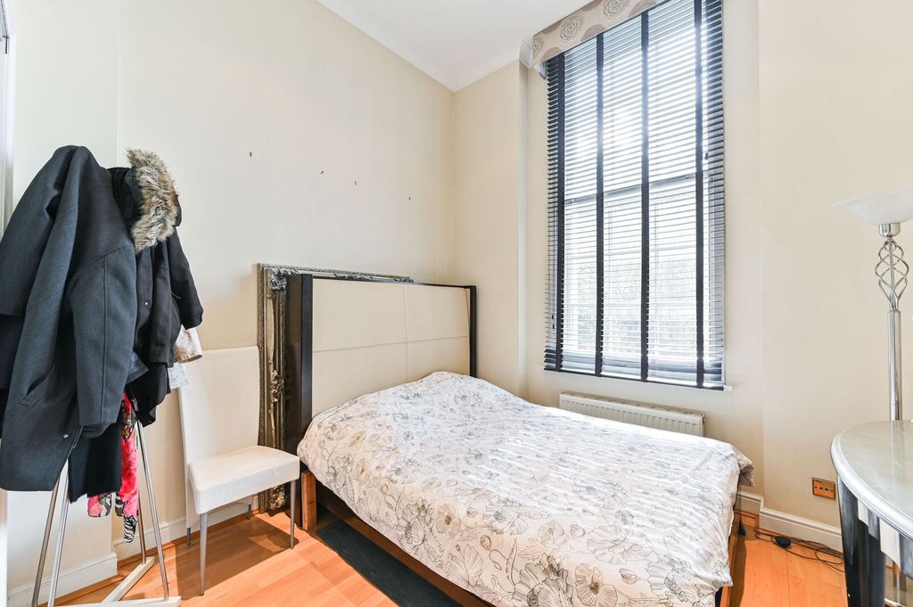 Property photo 3 of 9