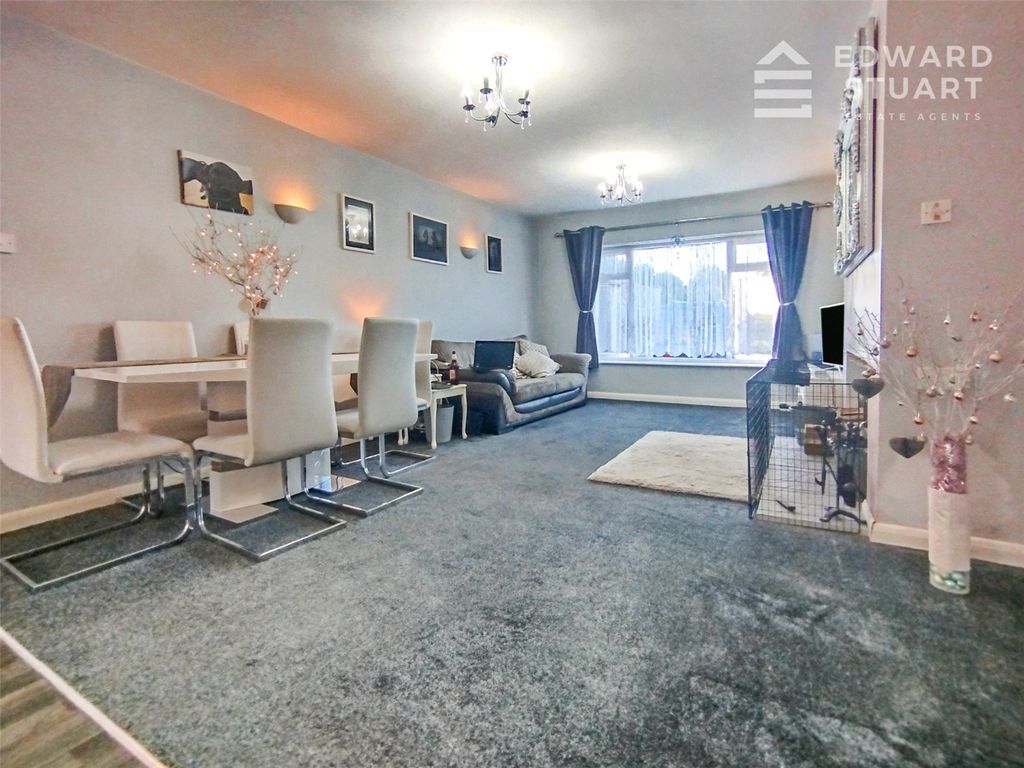 Property photo 3 of 11 Picture No. 14