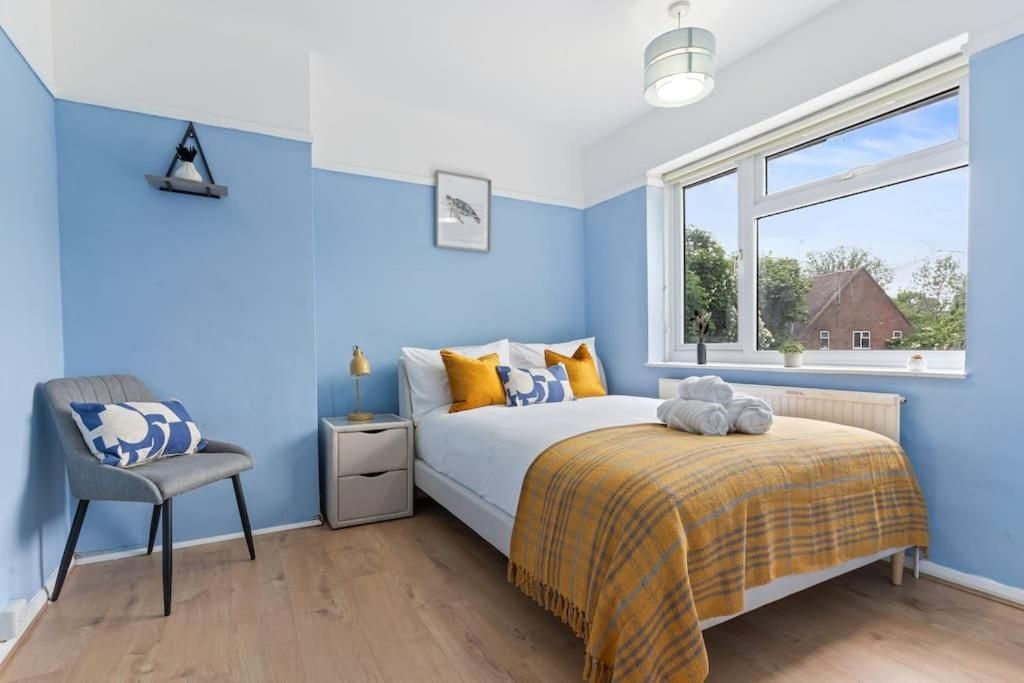 Property photo 2 of 31