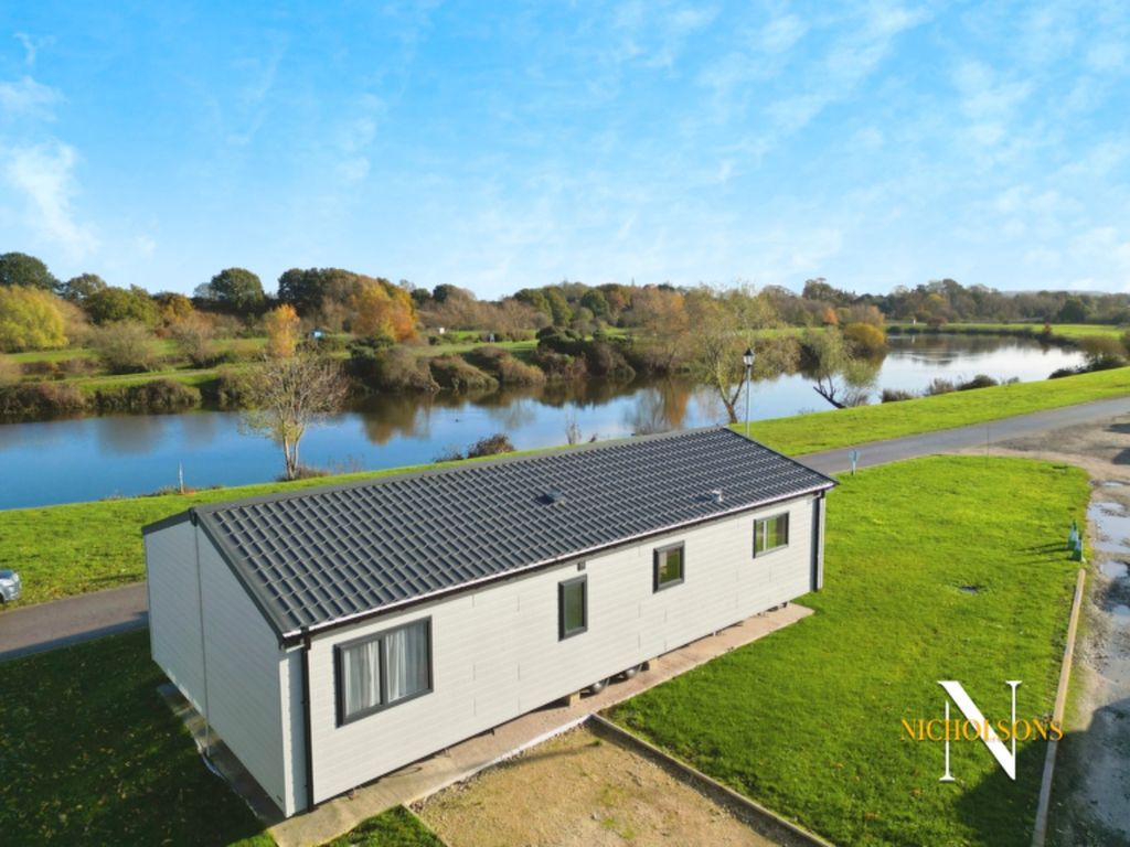 Property photo 1 of 15 2851900