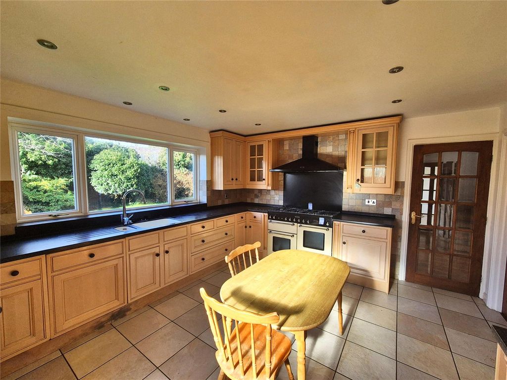 Property photo 2 of 22 Kitchen