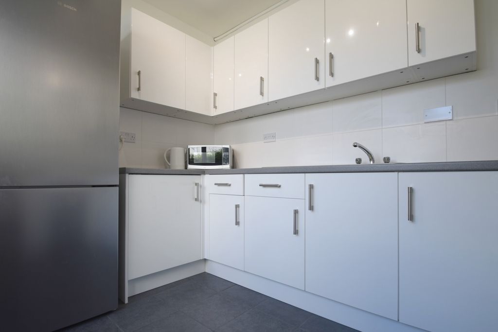 Property photo 3 of 13 Photo 7