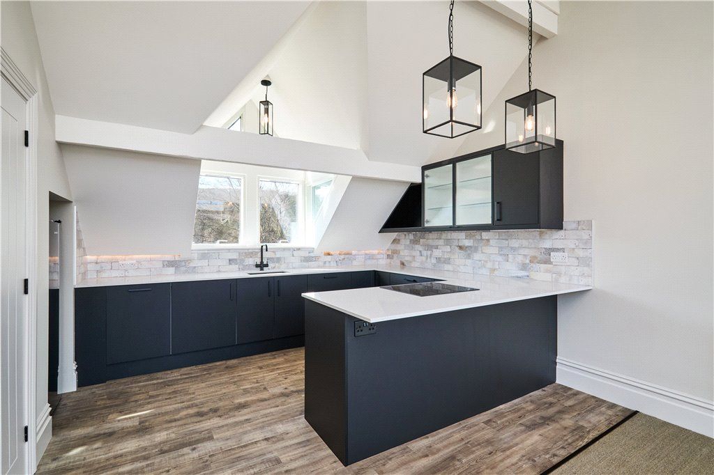 Property photo 3 of 20 Breakfast Kitchen