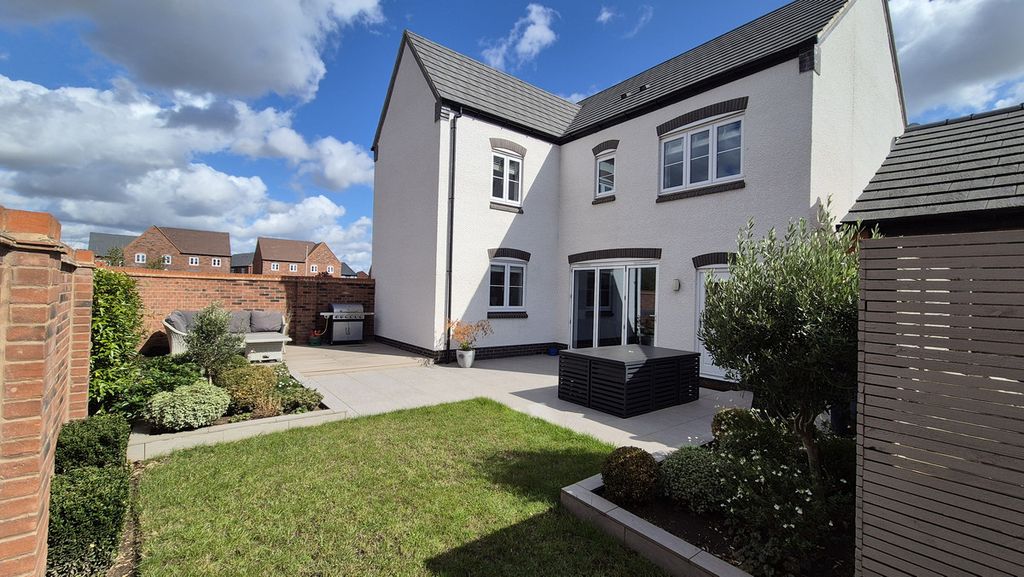 Property photo 1 of 35