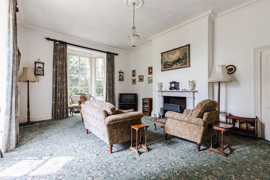 Property photo 3 of 20 Drawing Room