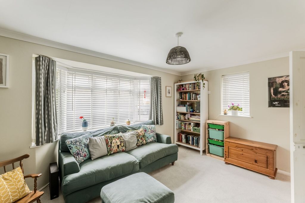 Property photo 2 of 30