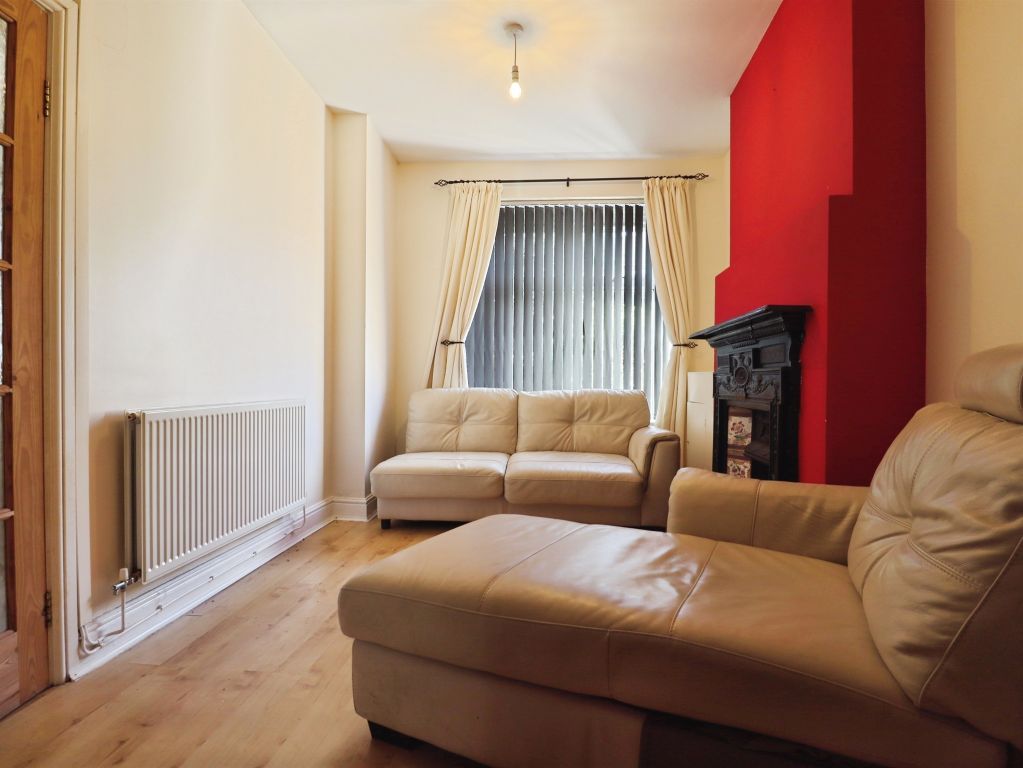 Property photo 2 of 17