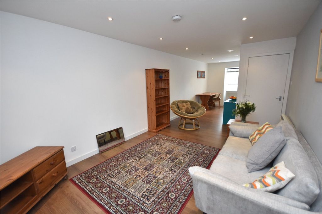 Property photo 2 of 15 Photo 2