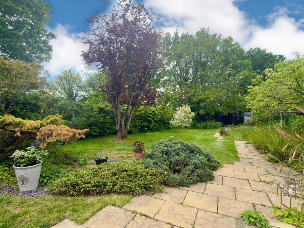 Additional image 31 of 4 bed detached house for saleHorsham Road, Crawley RH11