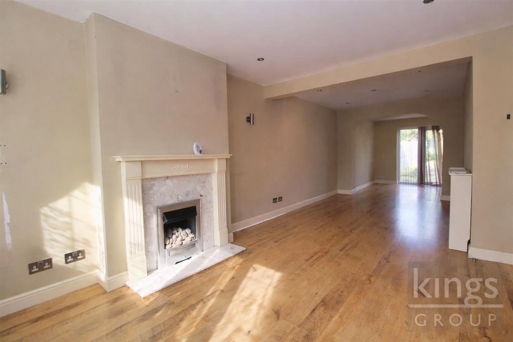 Property photo 2 of 16