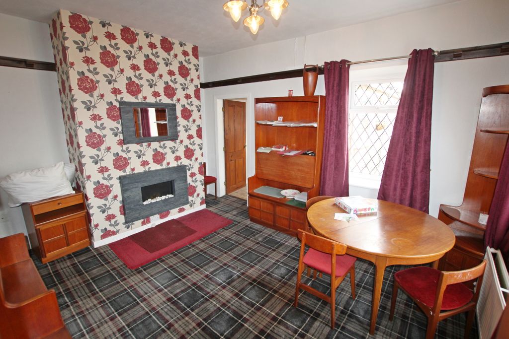 Property photo 2 of 7