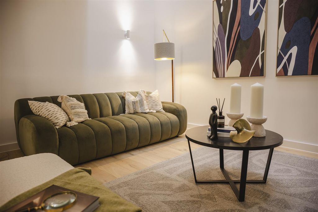 Property photo 1 of 32 Kelham Central -21 (2).Jpg