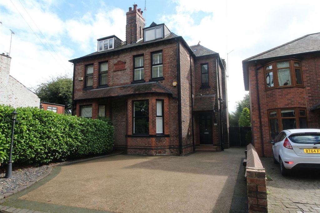 Property photo 1 of 29 Front External