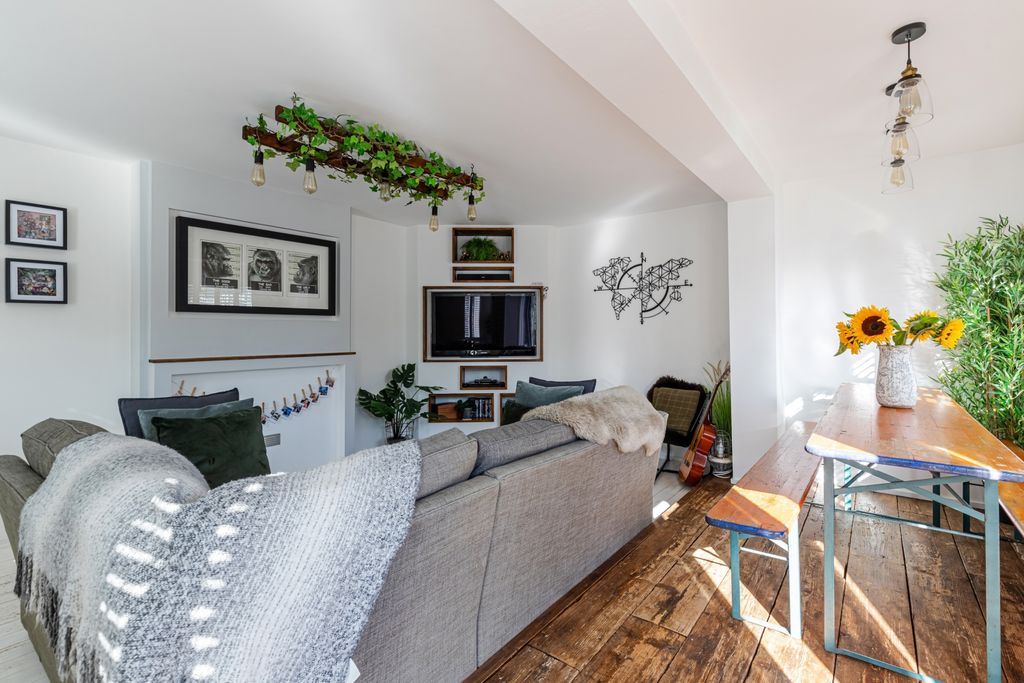 Property photo 3 of 16 A10 - 9 Fox Tor Close, Paignton - 250821
