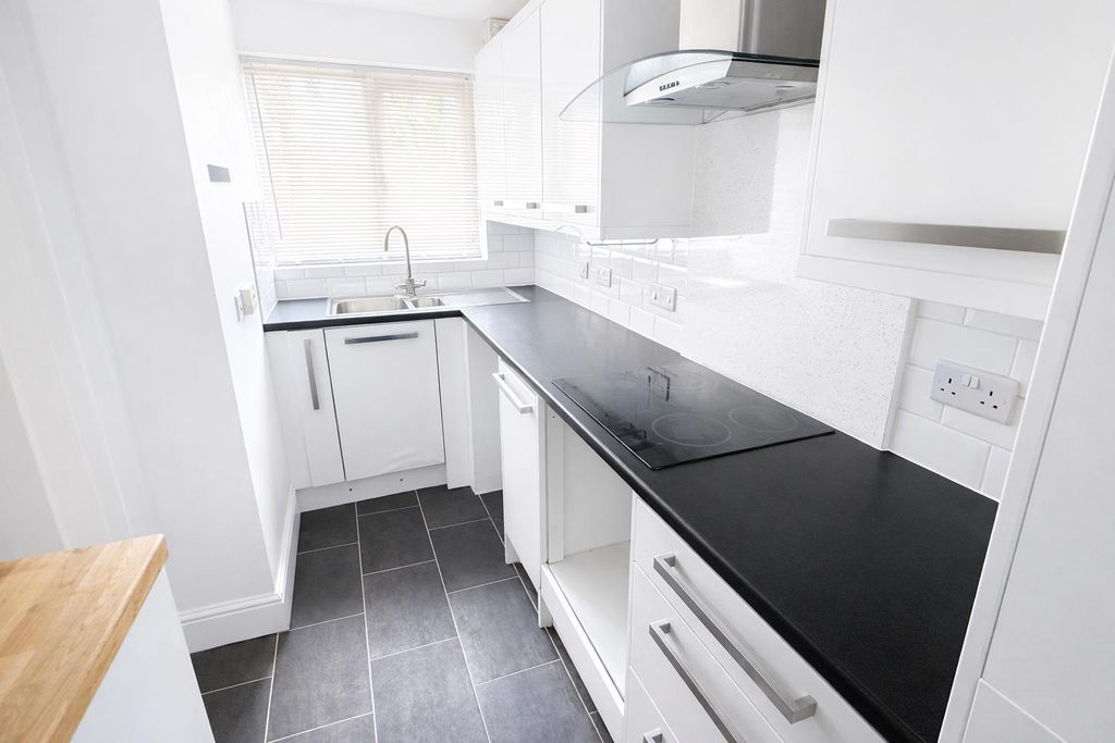 Property photo 2 of 13 Kitchen