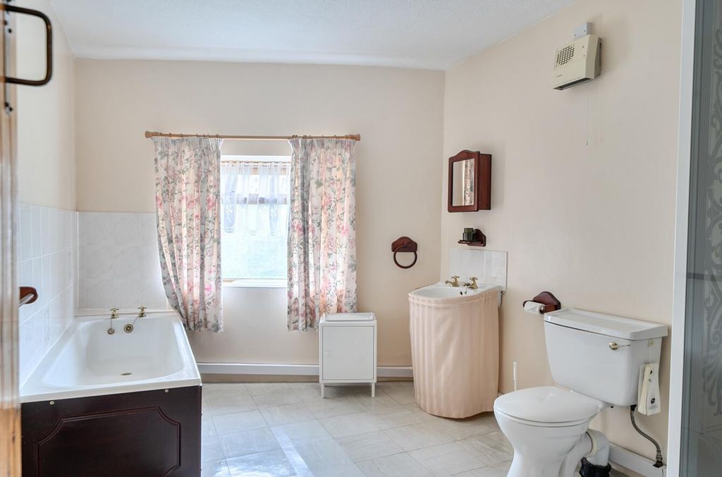Additional image 26 of 5 bed detached house for saleKeynsham Road, Willsbridge BS30