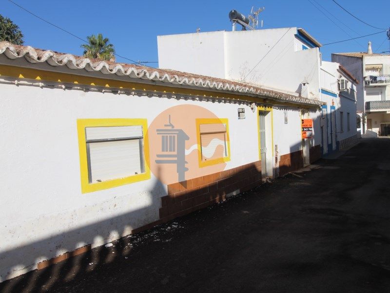 Property photo 3 of 34