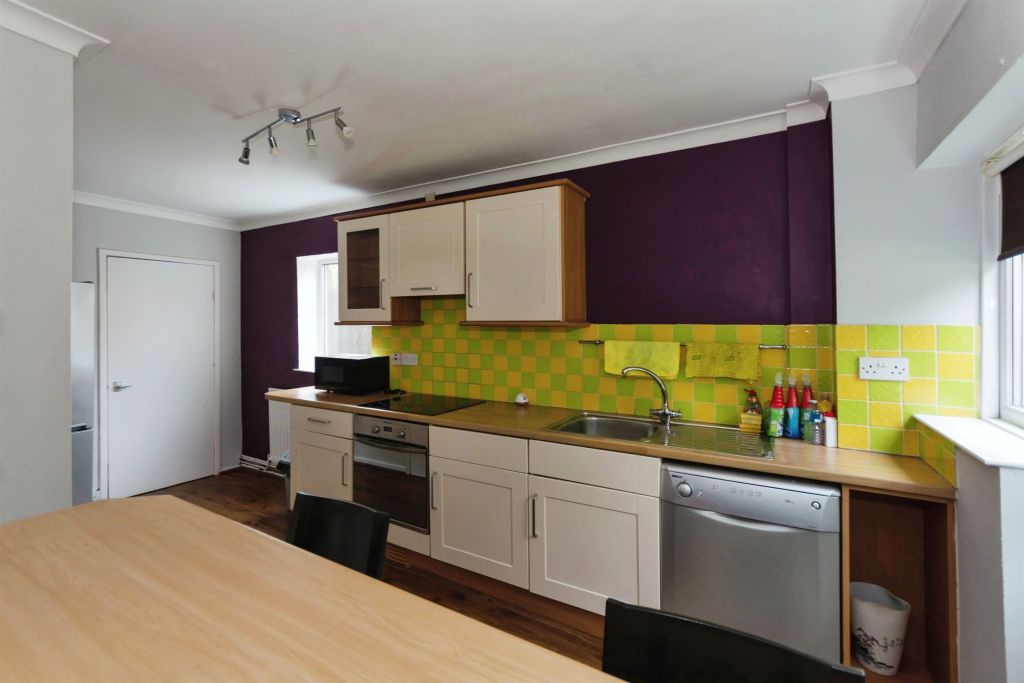 Property photo 3 of 22 Image